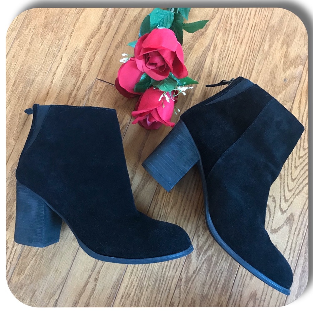 Urban Outfitters Suede Chunky Heel Ankle Boots